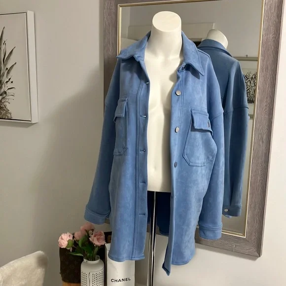 NWT , oversized shacket (shirt jacket) from Forever 21. Women’s medium, fits big - Picture 2 of 8